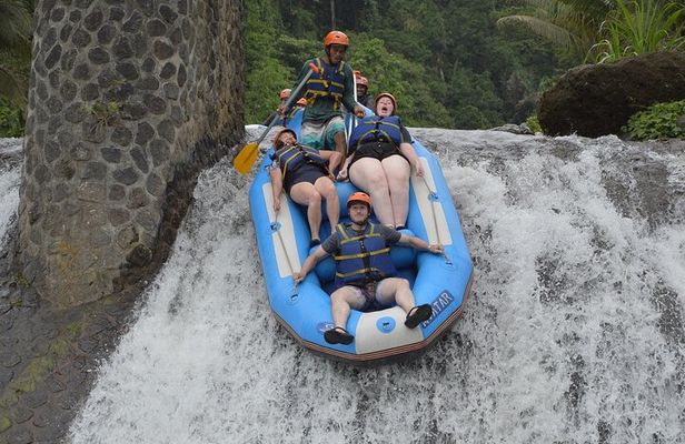  White Water Rafting Adventure at Telaga Waja River 