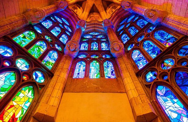 Barcelona: Sagrada Familia Priority Access & Guided Tour