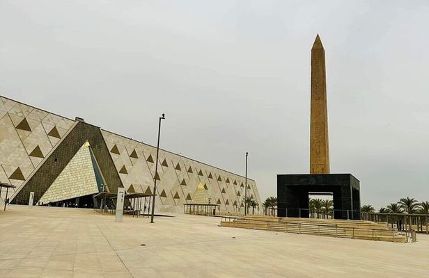 Private Grand Museum and Pyramids Tour