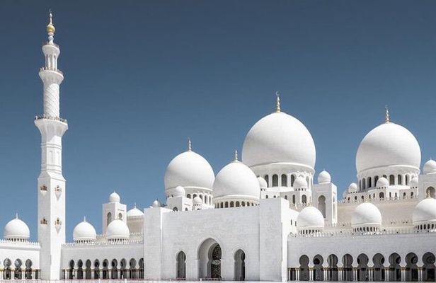 Private Abu Dhabi Full Day Sightseeing Mosque & BAPS from Dubai
