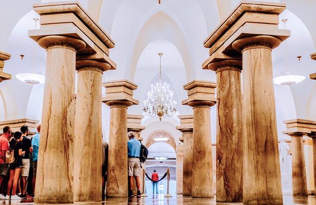 National Mall Tour with 10 Stops & U.S. Capitol or Museum Entry