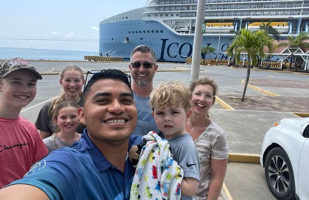 Roatan Private Excursion and Monkey Sloth Sanctuary 