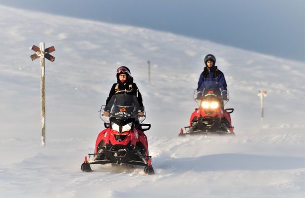 2-Hour Snowmobiling in Ylläs