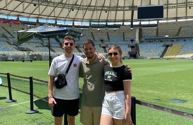 Stadium Stories & Food: Join a Maracanã stadium tour with a Local