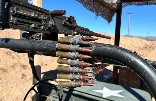 Outdoor Shooting Experience with Transfer and Lunch in Las Vegas