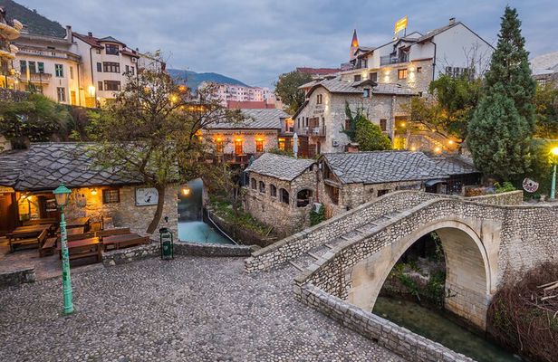 From Split or Trogir: Tour to Mostar and Kravice Waterfalls