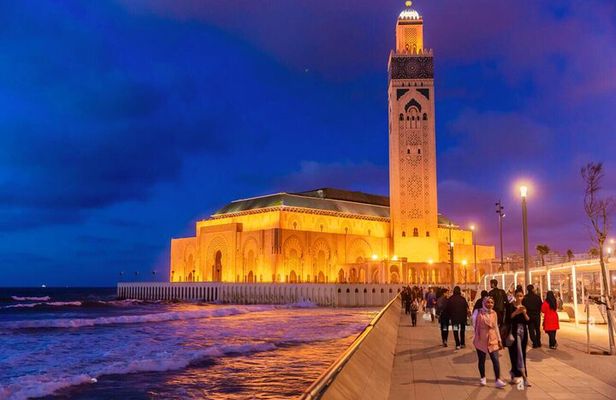 Casablanca Night Tour with Andalusian Dinner Show