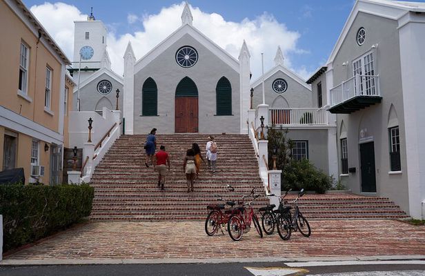 Discover St. George's History Beach and EBicycle Tour - 3 Hours