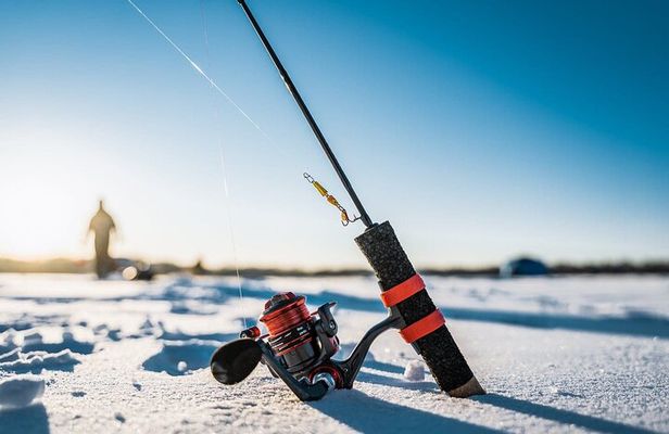  Ice Fishing Adventure in Levi with Salmon Soup