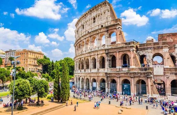 Colosseum, Roman Forum and Palatine Hill Private Guided Tour
