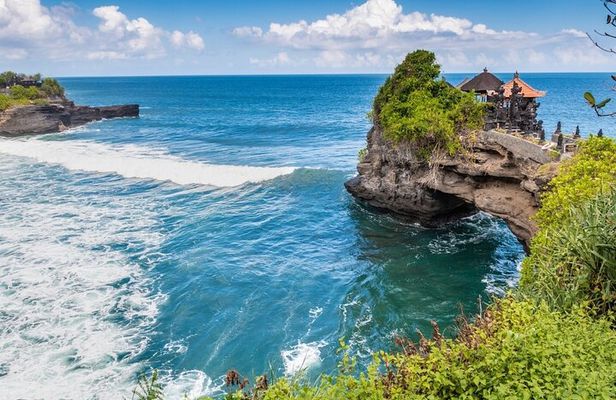 Tanah Lot and North Bali Tour All Inclusive