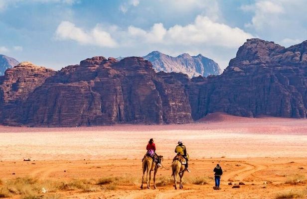 Private Stopover Tour in Jordan 2 Days and 1 Night
