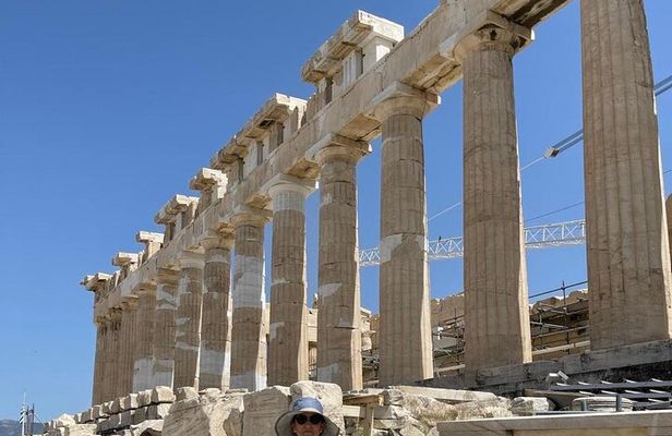 6-Hour Private Luxury Tour in Athens: Exclusively for couples