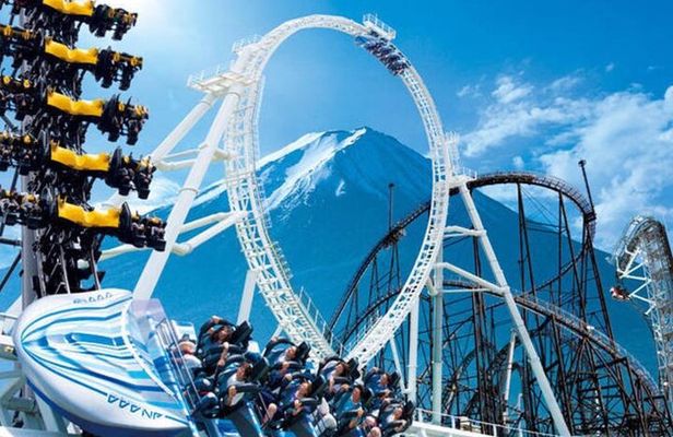 Fuji-Q Highland Amusement Park Private Tour with English Driver