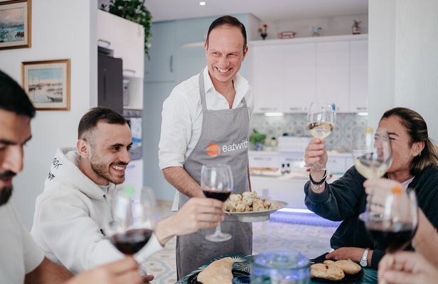 Make Neapolitan Pizza With A View Of Naples