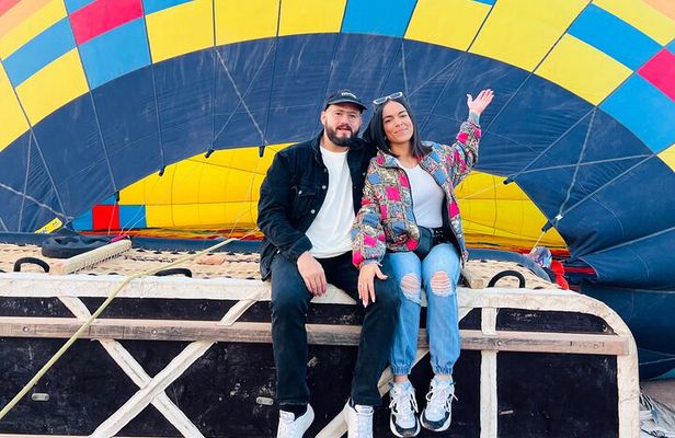 Teotihuacán in a hot air balloon with Transportation from CDMX