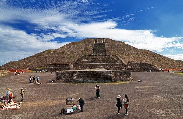 Tour to Teotihuacán From Mexico City