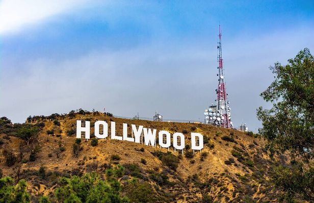 Private Hollywood and Celebrity Homes Bus Tour