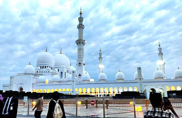 Full Day Abu Dhabi City Tour Sheikh Zayed Grand Mosque from Dubai