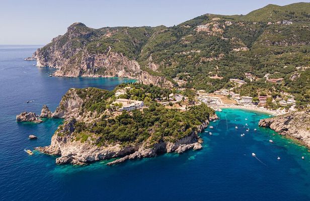 Private Tour: Panoramic Views and the Old Town