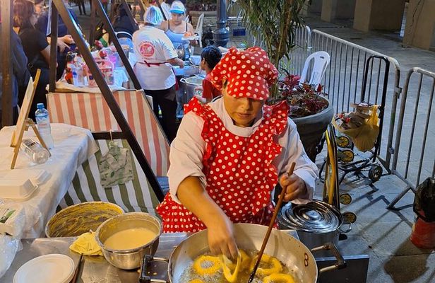 Private Guided Walking Street Food Tour in Lima