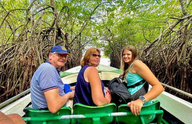 2 hours private Madu River Safari