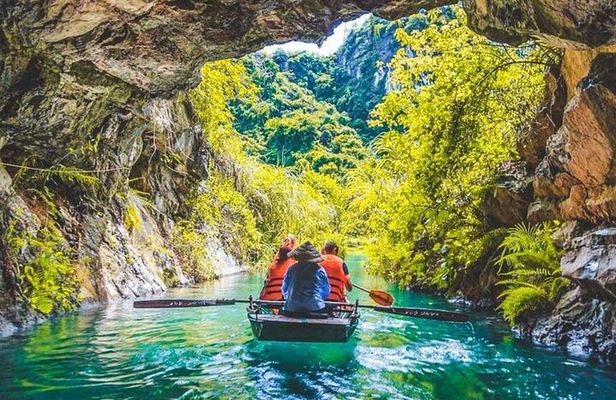 Day Trip in Ninh Binh Tour from Hanoi