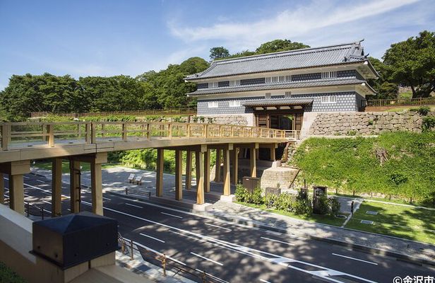 Kanazawa Half Day E-bike Tour