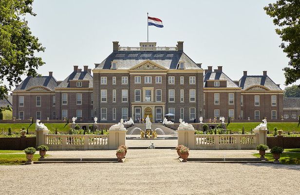 Kroller Muller Museum and Palace Het Loo Private Tour