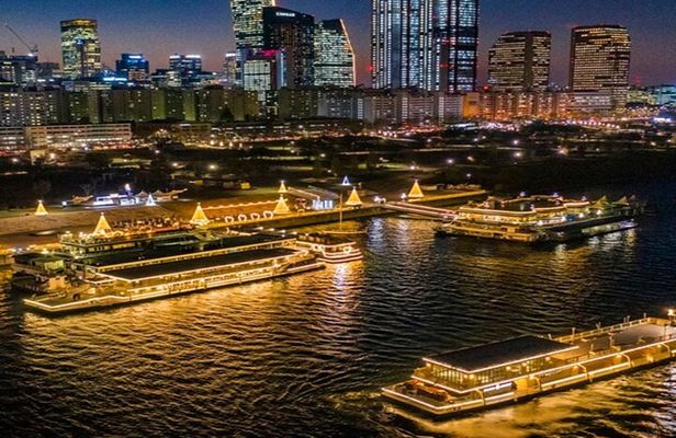 Seoul Night Tour with Han River Cruise and Gyeongbokgung Palace