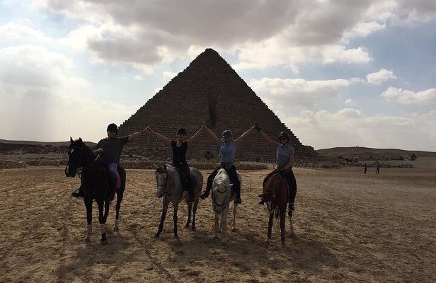 Happy Horse Holidays at Pyramids of Giza