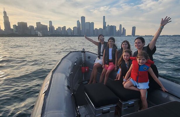 Small Group Lake Michigan Tour