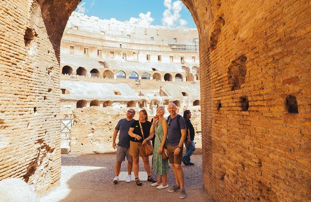 Semi-Private First Entry Colosseum Arena & Roman Forum