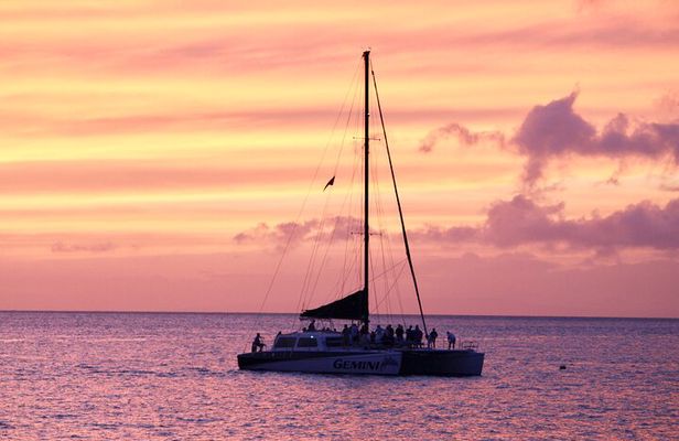 Coast of Ka'anapali Beach Sunset Dinner Sail