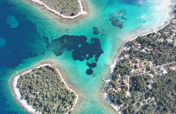 Trogir, Blue Lagoon, Ciovo Half-Day Boat Tour and Wine From Split