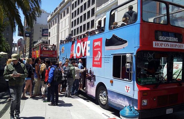 Hop-On Hop-Off Deluxe Bus Tour of San Francisco: 2 Days, 20 Stops