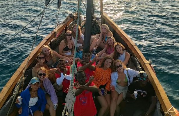 Kisite Mpunguti Dolphin Safari & Snorkeling with Wasini Island