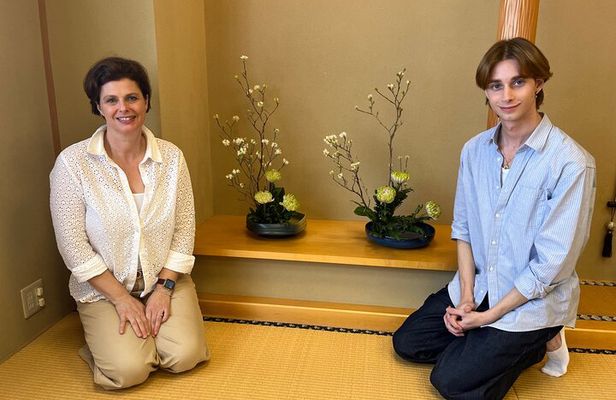 2 Hours Flower Arranging (Ikebana) Class @Temple /Tokyo・Ota-ku