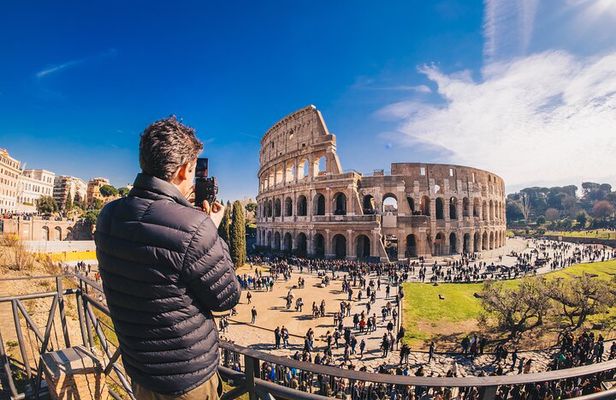 Timed-Entry: Colosseum, Forum and Palatine + Optional Arena Floor
