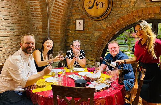 Florence for Wine Lovers: Guided Tasting and Culinary Pairing