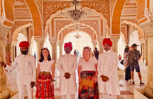 Jaipur: 2 Days private City Tour With Guide