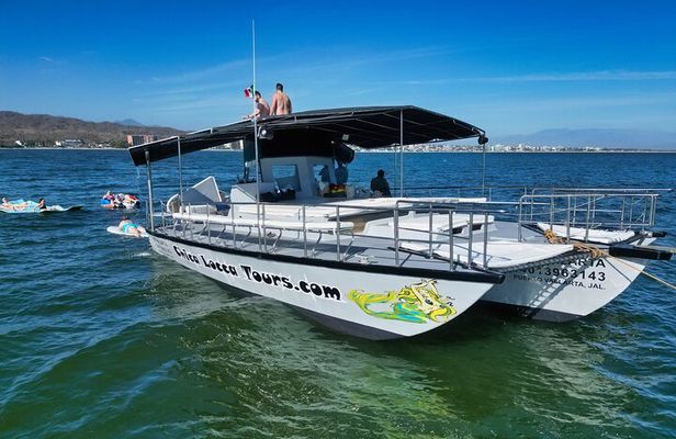 Private Yacht Charter ChicaFUN 4 All Inclusive