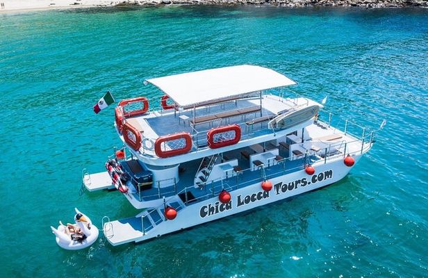 Private Yacht Charter ChicaFUN 5 Waterslides All Inclusive