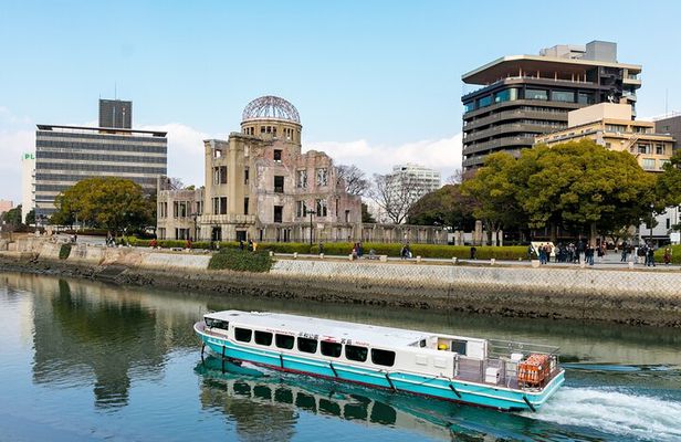 4 Hour Private Hiroshima City Walking Tour