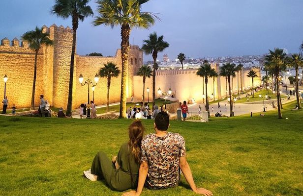 Walking Tour Rabat, City of lights by night