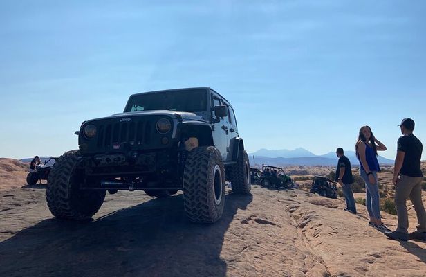 Tip Toe Through Hell Private 4WD Guided Jeep Experience in Moab