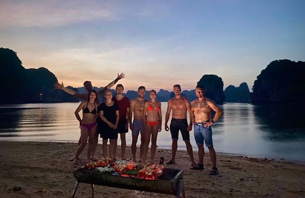 Experience the Sunset and Plankton Bioluminescent Night Kayak