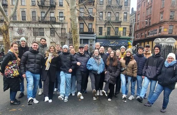 Over 30 NYC Sights in One Tour - Kids Join Free!