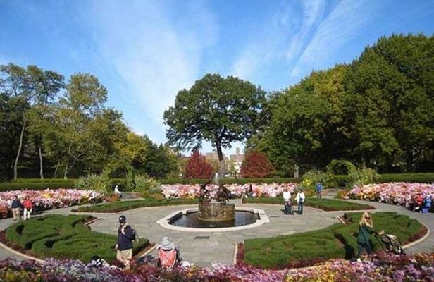 New York City Central Park Walking Tour with a Guide