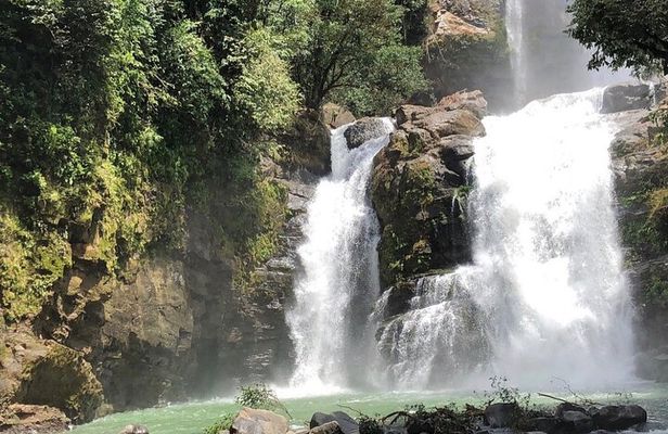 All Inclusive Nauyaca Waterfalls Adventure